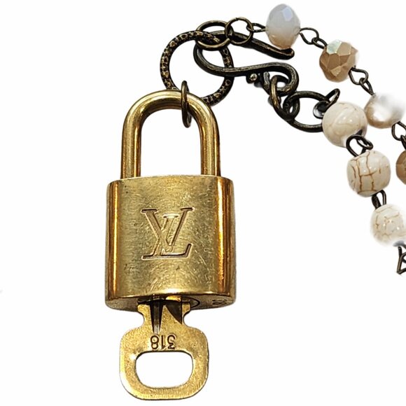 Louis Vuitton Gold Padlock & Key Neutral Beaded Statement Necklace - Picture 2 of 7